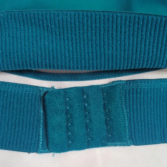 Gymshark Endurance High Support Sports Bra, Color Teal Size S - Picture 11 of 16